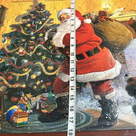 Great Christmas Eve activity! Complete puzzleβπ§© in box π¦ 24β by 18β - Picture 4 of 15